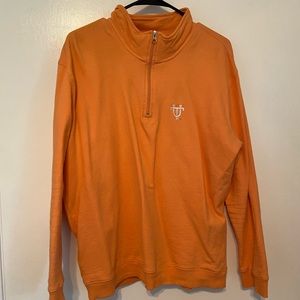 UT pullover